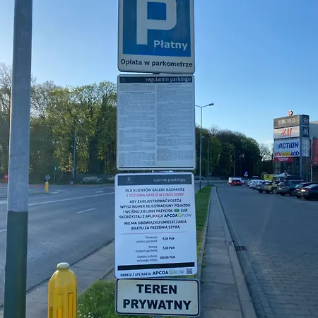 Center - Chill Spot By The River